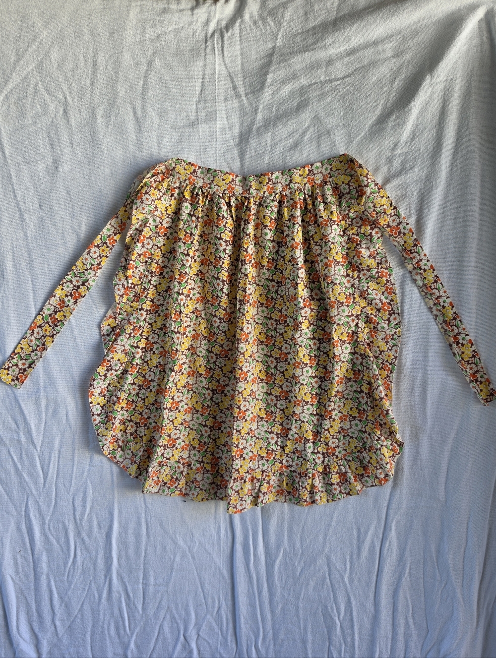 Vintage Floral Apron Rick Rack Trim One Pocket White Brown Orange Cottagecore